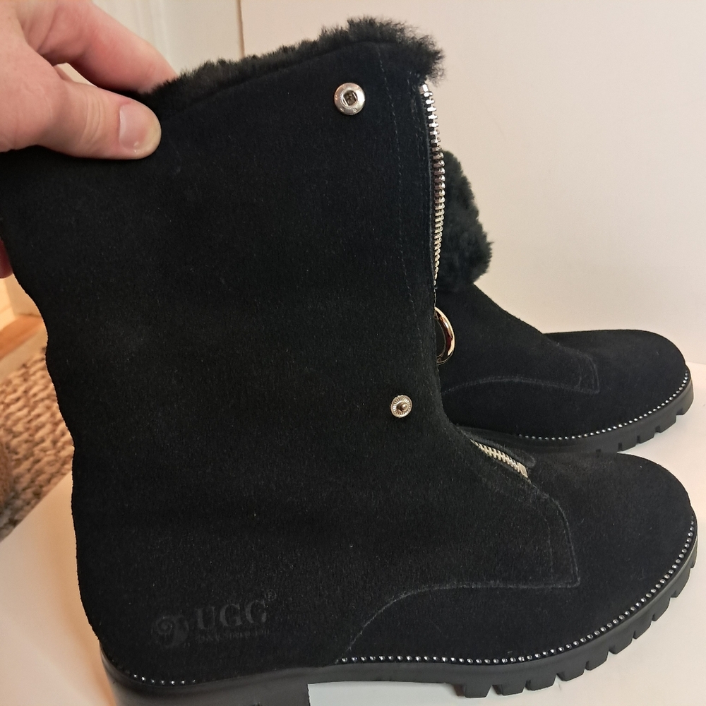 UGG Boots Women's 8 Fold Ankle Sheepskin Zippers Suede Fur Cozy Winter Luxury - Picture 6 of 9